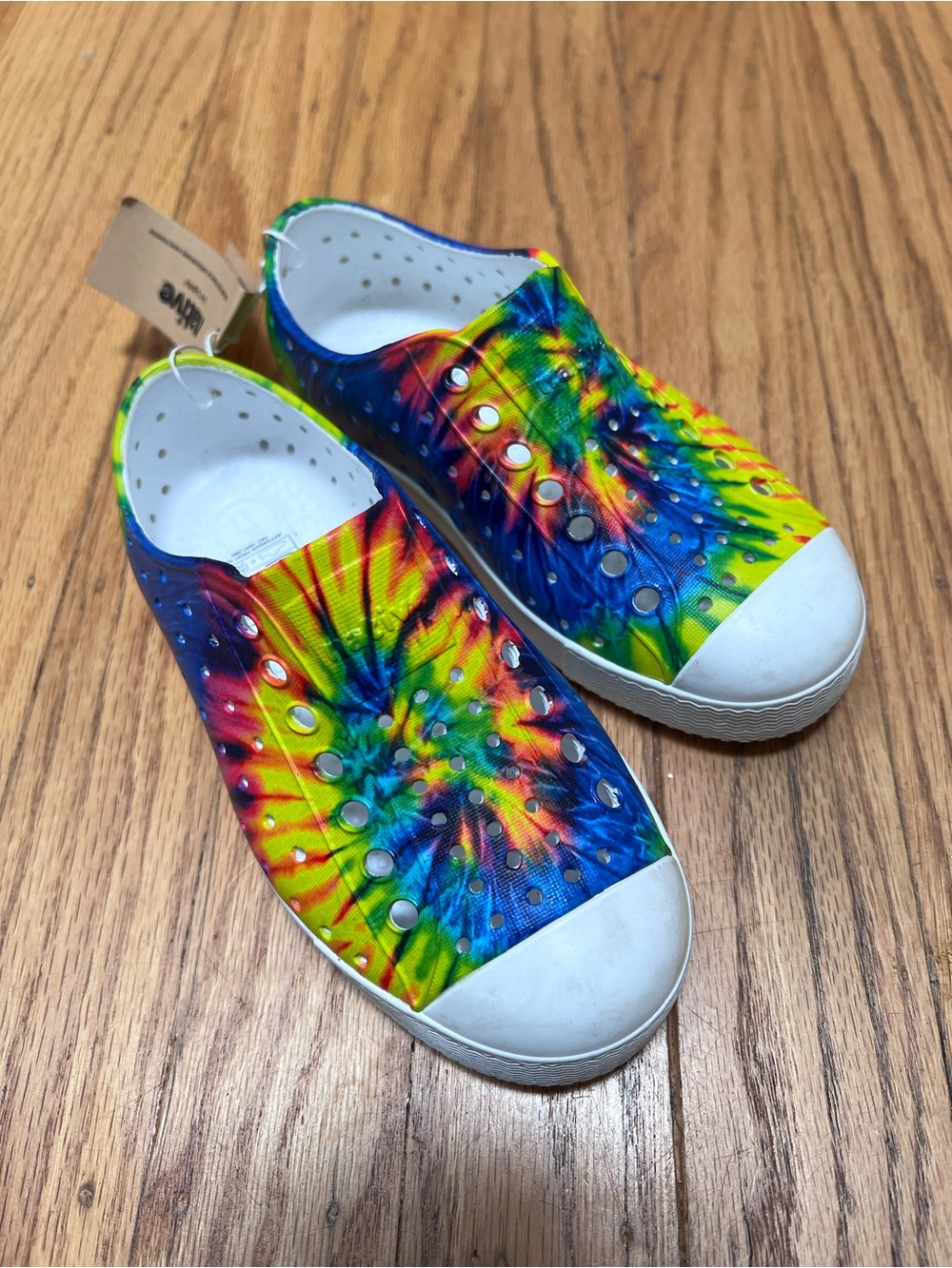 NWT Kids Native Tie-Dye Slip-On Sneakers